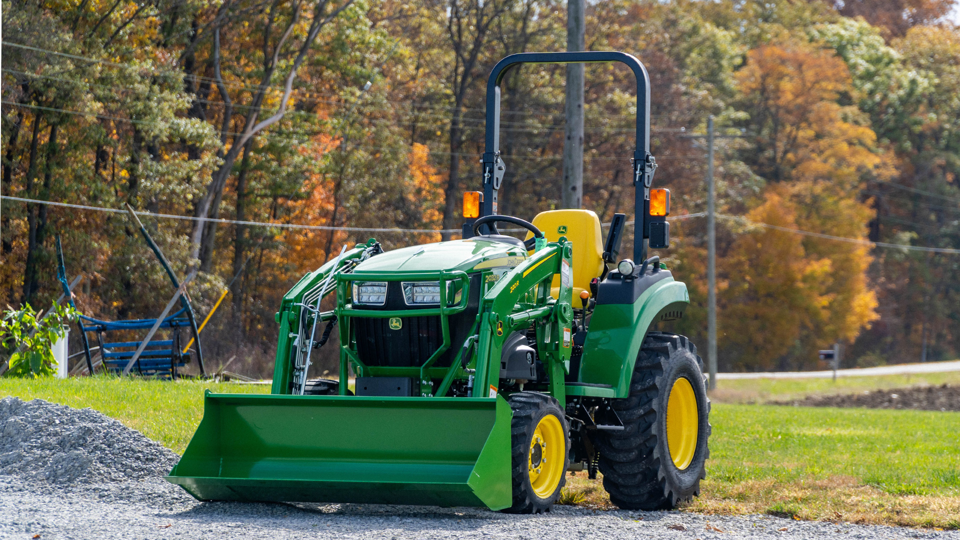 John Deere 2 Series Compact Tractors